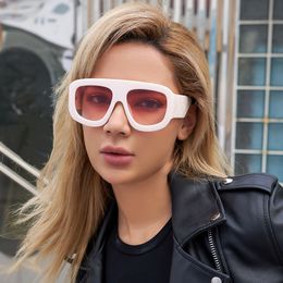 Fashion Designer Sunglasses 0980 Mens Womens Black or White Acetate Frame Bevelled Front Nose Bridge Lenses UV400 100% Radiation Protection
