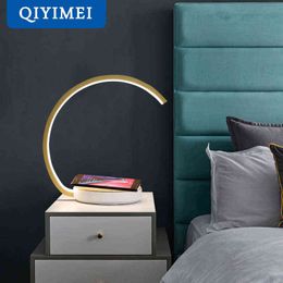 Wireless Charging Table Lamps For Bedroom Reading Light Bedside Study Eye Protect White Gold Frame Touch Dimming Lighting Techo H220423