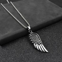 Pendant Necklaces Fashion Feather Men Necklace Punk Vintage Stainless Steel Box Chain For Jewelry GiftPendant