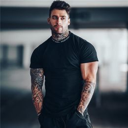 Gyms T-shirt Men Short sleeve Cotton T-shirt Casual Slim t shirt Male Fitness Bodybuilding Workout Tee Tops Summer clothing 220707