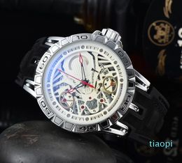 2022 orologio da uomo alla moda orologio da polso automatico al quarzo con lancetta delle ore cinturino in pelle di alta qualità in acciaio inossidabile moda multifunzione impermeabile