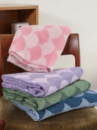 INS Retro Geometric Cotton Towel Soft Skin-Friendly High Quality Yarn-Dyed Jacquard Bath for Adult Wash Face Bath Towels