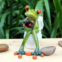 Creative 3D Resin Frog Figurines Cabochon Kawaii Crafts Sitting Toilet Ornaments For Home Decor Y200106