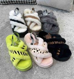 2022 Berühmte Marke UCC Plüsch-Hausschuhe Damen-Designer-lässige rutschfeste gehende warme Loafers Klassische Luxus-Plateau-Schuhe für Mädchen, bequeme Heimkleidung