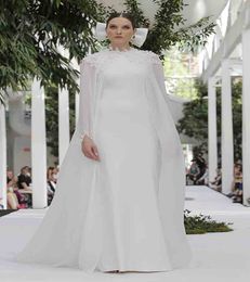 Boho Caped Dubai Wedding Dress 2022 Arabic Muslim Elegan Simple O Neck Lace Soft Satin Country Bohemian Beach Bridal Dresses Women Dubai Outdoor vestidos de novia