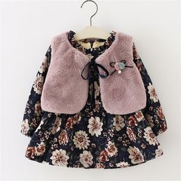 Baby Girl Dress Winter Baby Birthday Dress Long-Sleeved Floral Plus Velvet DressFur Vest Birthday Outfits LJ201221