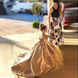 satin first communion dresses UK - 2022 Gold Lace Applique Satin First Communion Dresses Kids Evening Ball Gown Bow Back Puffy Girls Pageant Jewel Flower Girl Dress211w