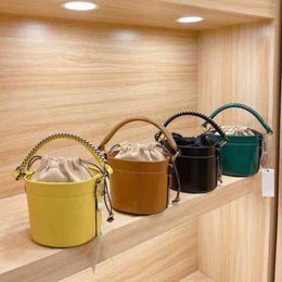 square buckets UK - Shoulder Bags Luxury Brand Bucket Fashion Simple Small Square Bag Women's Designer High Quality Real Leather Mobile Phone Handbags 211220