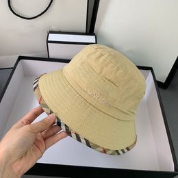 Luxury designer bucket hat hats cap striped plaid stitching London logo Bisxn