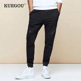 KUEGOU Spring Black Men Pants Casual Joggers Streetwear Sweatpants For Trousers Long Men Hip Hop Baggy Track Pants 2953 LJ201103