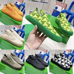 2022 Scarpe casual da donna classiche Scarpe da ginnastica da uomo Designer Moda Piattaforma in gomma Sport RunFitness Basket Skateboard Scarpe da papà 35-45