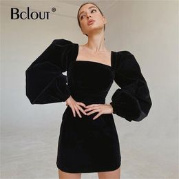 Bclout Elegant Black Square Collar Velvet Dress For Women Sexy Long Sleeve Bodycon Pencil Dress Zipper Party Mini Dresses Autumn 220317