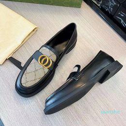 Fashion-designer Dress shoes Authentic cowhide Metal women Flat shoes Lady leather casual shoe Mules Trample Lazy