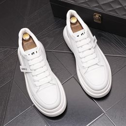 Luxury Designers Lace Up Dress Wedding Party Shoes Fashion Breathable Air Cushion Casual Sneakers Comfortable Footwear Round Toe Driving Walking Loafers