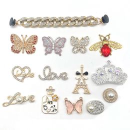 1pc Fashion Jewelry Metal Shoe Charms Accessories DIY Diamond Butterfly Crown Love Style JIBZ Croc Charms Fit Sandals Decoration
