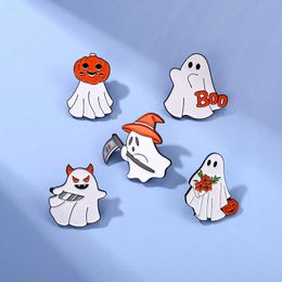 New Halloween series alloy Brooch creative cartoon ghost knife shape anti light buckle