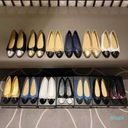 Couro 2022 Sapatos de balé femininos elegantes de luxo, casuais, solados macios, salto baixo, estampa clara 6525