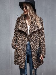 Cappotti in misto lana da donna autunno inverno pelliccia sintetica con stampa leopardata Capispalla medio lungo lana ispessita trench caldo cardigan con risvolto ampio Giacca di lana