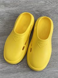 classic Quality Men Women Rubber Slippers Shoes Slip Summer Beach Outdoor Fashion Ladies Flat Flip Flop Slippers size 36-42
