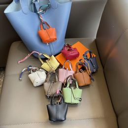 Designers Keychains Women mini Basket / Bucket /Headphone Bag Men Car Key Rings Pendant Accessories