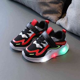 Spring Child Lid Light Koreli Kızlar Spor ayakkabılar erkekler Glow Nefes alabilen Net Ayakkabı Öğrenci Koşu Ayakkabıları G220517