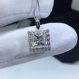Chains Sterling Silver Necklace 2Ct Princess Square Moissanite Pendant D Colour Passed Diamond Test Women Engagement Luxury JewelryChains