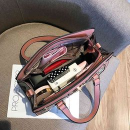Tendência da moda Novos mulheres Luxury Brand Designer Bag Wholesale de grande capacidade para mulheres 2022 e textura de verão quadrado portátil idos