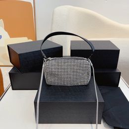 Evening Bag For Women Inlaid Brick Mini Handbag Fashion Classic Chain Solid Colour Purses Elegant Domineering Cross Body Handbags 230808