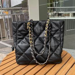 2022Ss F/W Italy Womens 19 Quilted Bags Lambskin Shopping Gold-silver Metal Hardware Matelase Chain Shoulder Pocket Turn Lock Large Capacity Handbags 30CM