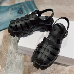 Designer Slides Sandali estivi da donna Mocassini in gommapiuma Muller calzature da spiaggia retrò Sandalo da donna con scivolo da spiaggia con scatola