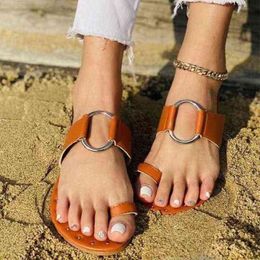 Slippers de tamanho grande sapatos femininos flags de praia de verão com calcanhar de fivela de metal férias do lado de fora da mulher slides 220530