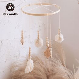 Lets Make Baby Toys Mobile On The Bed Tassel Leaves Knitting Developmental Educational Dreamcatcher Soft Rattles For borns 220531