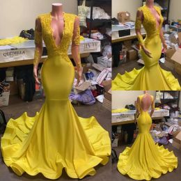 Sexy Yellow Satin Backless Mermaid Prom Dresses Lace Applique Beaded Deep V Neck Long Sleeves Floor Length Plus Size Sweep Train Evening Gowns Custom Made
