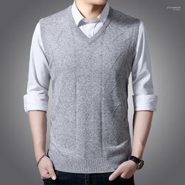 Men's Vests TFETTERS Autumn Winter Sweater Vest Men Solid Colour Knitted Short Soft Casual Sleeveless Slim Fit Argyle Phin22