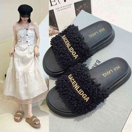 2022 Fashion Women Slippers Flat Autumn and Winter Solid Colour Outside Plus Open Tea Lambswool Woman Shoes Embroidery G220730