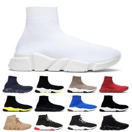 men women casual shoes Lace-Up Black Red Yellow Triple White fashion trainer des chaussures mens designer sports sneaker