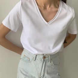 WOTWOY Summer Casual Solid V-Neck T-shirt Women Knitted Cotton Basic Short Sleeve Tops Female Soft White Tee Shirt Harajuku 220414