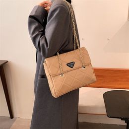 Women's bag autumn new embroidered thread chain women's sling one shoulder nylon Bags_Model8O73