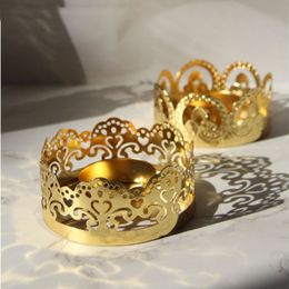 Baroque Candlestick Gold Plated Hollow Lace Crown Candles Holder Candle Stand For Wedding Home Decoration Candlestick Ornaments