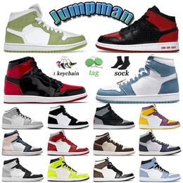 green basketball shoes for men UK - Jumpman 1 High quality Stage Haze 1s Mens Basketball Shoes Trainers Visionaire Green Python Patent Bred Text Chenille Mid Sneakers Sports Cream Dark Chocolate 36-46