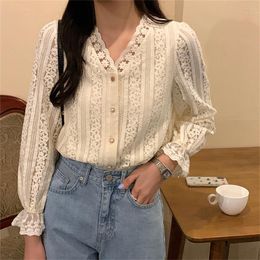 Women's Blouses & Shirts Alien Kitty Beige Lace Sweet V-Neck Bottoming Florals Plus Size Office Lady Autumn 2022 Chic Gentle Women Tops