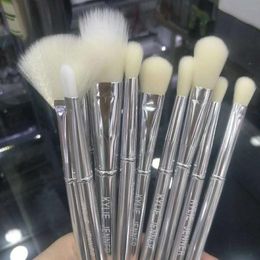 silver makeup brushes set UK - Silver Tube Brush 16pcs set Makeup Brushe Jenner Silver Tube Brush 16pcs set with bag Makeup Brushes for Valentine's Day Gift285I