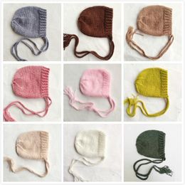 Caps & Hats Soft Knitted Baby Hat Born Po Props Solid Colour Infant Boy Girl Crochet Beanie Autumn Winter Xmas Bonnet AccessoriesCaps