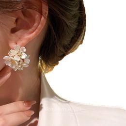 2022 Dangle & Chandelier Beautiful Shell Flower Hoop Earrings Personality 2022 New Fashion Romantic Pendientes Mujer