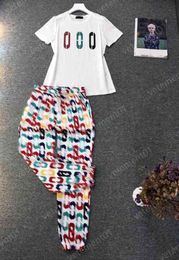 Womens Two Piece Pants Girls Tunic Printed Short-sleeved T-shirt And Colourful Logo Trousers 2 Piece Sets Luxury Designer Tracksuits Women Clothing 0912