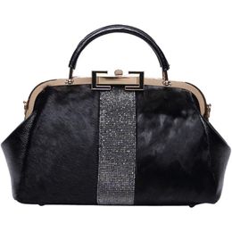 Evening Bags Brand Fur Soft Leather Lady Handbag Clip Mouth Fashion Design Shoulder Bag Messenger Casual Diamond BagEvening