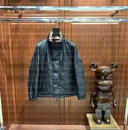 Mens Down Jacket Stylist Parka Winter Parkas Fashion Men's Overcoat Warm Coats Thickened Jackets Coat Size S M L