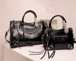 Classic City Handbag Handle Tote Bag Women Designer Luxury Motorcycle Shoulder Bagss Crossbody Large Capacity Metal Buckle Packs 220315