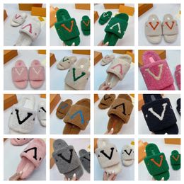 furry warmers UK - Womens indoor Slippers Ladies wool old flower Slides Winter fur Fluffy Furry Warm letters Sandals Comfortable Fuzzy iron sheet Girl outdoor Flip Flop Slipper