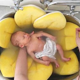born Baby Bath Tub Pillows for Baby Blooming Sink Bath for Infant Shower Flower Play Bath Sunflower Home Cushion Mat 210402